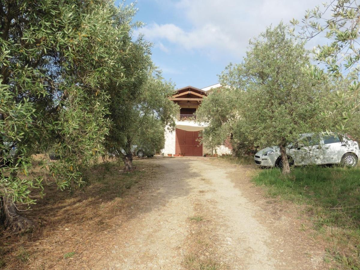 Residence Degli Ulivi Ossi Екстериор снимка
